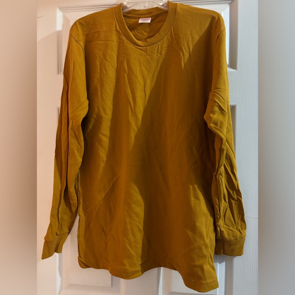 Supreme Long Sleeve T-Shirt Dark Yellow Size L NWOT